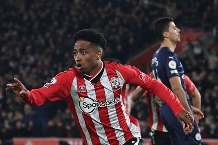 Kyle Walker Peters, pencetak gol cepat untuk Southampton (FotoAFP/Glyn Kirk).