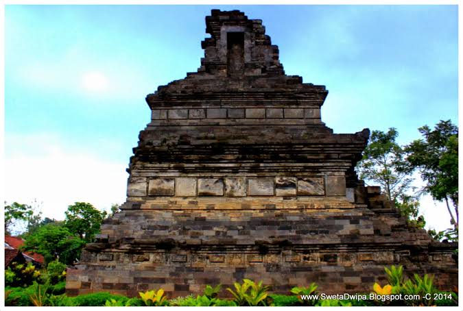 Candi Ngrimbi