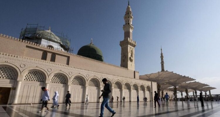 Masjid Nabawi di Medinah Foto Antara Ismar Patrizki